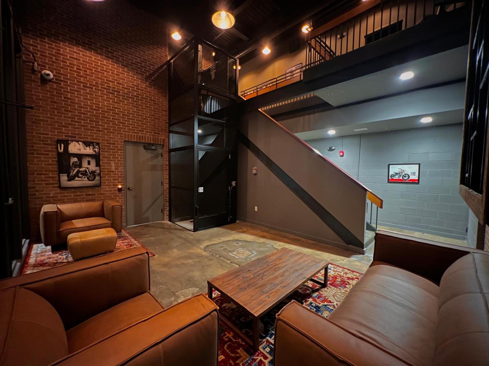 Classified Moto - The Frank Room Richmond Bagian luar foto